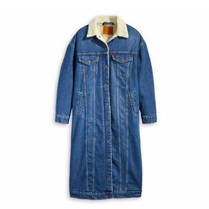 Levis women’s extra long trucker coat denim Sherpa lining full length medium